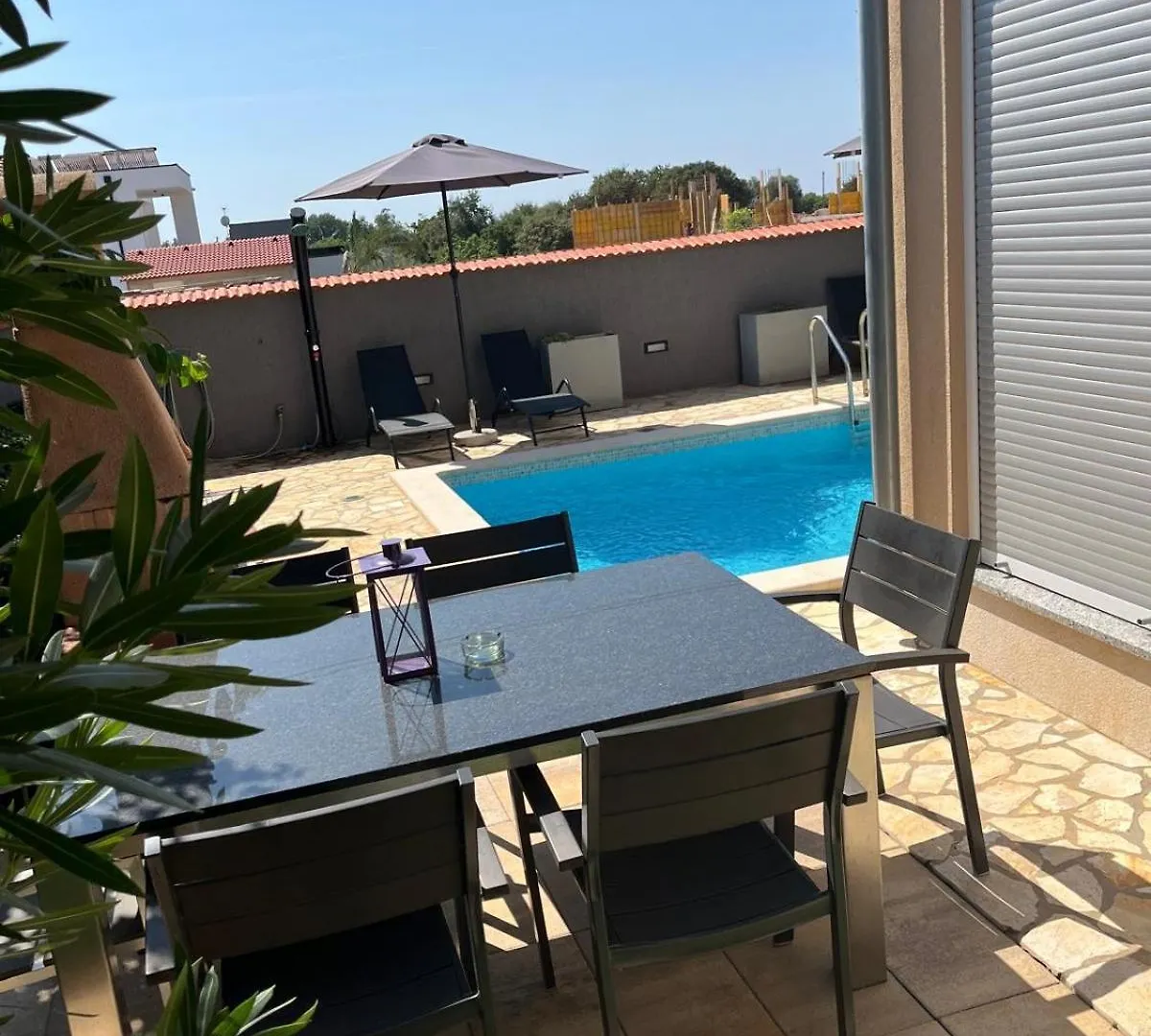 Holiday home Villa Lara 1 Liznjan Croatia